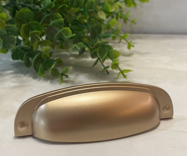 2773 Quebec dourado