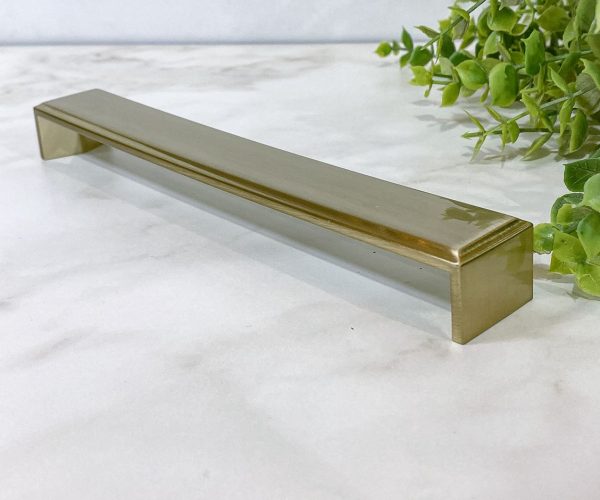 Creta 192 gold escovado