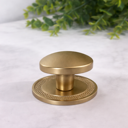 Pux. Beetle com base granada dourado matte